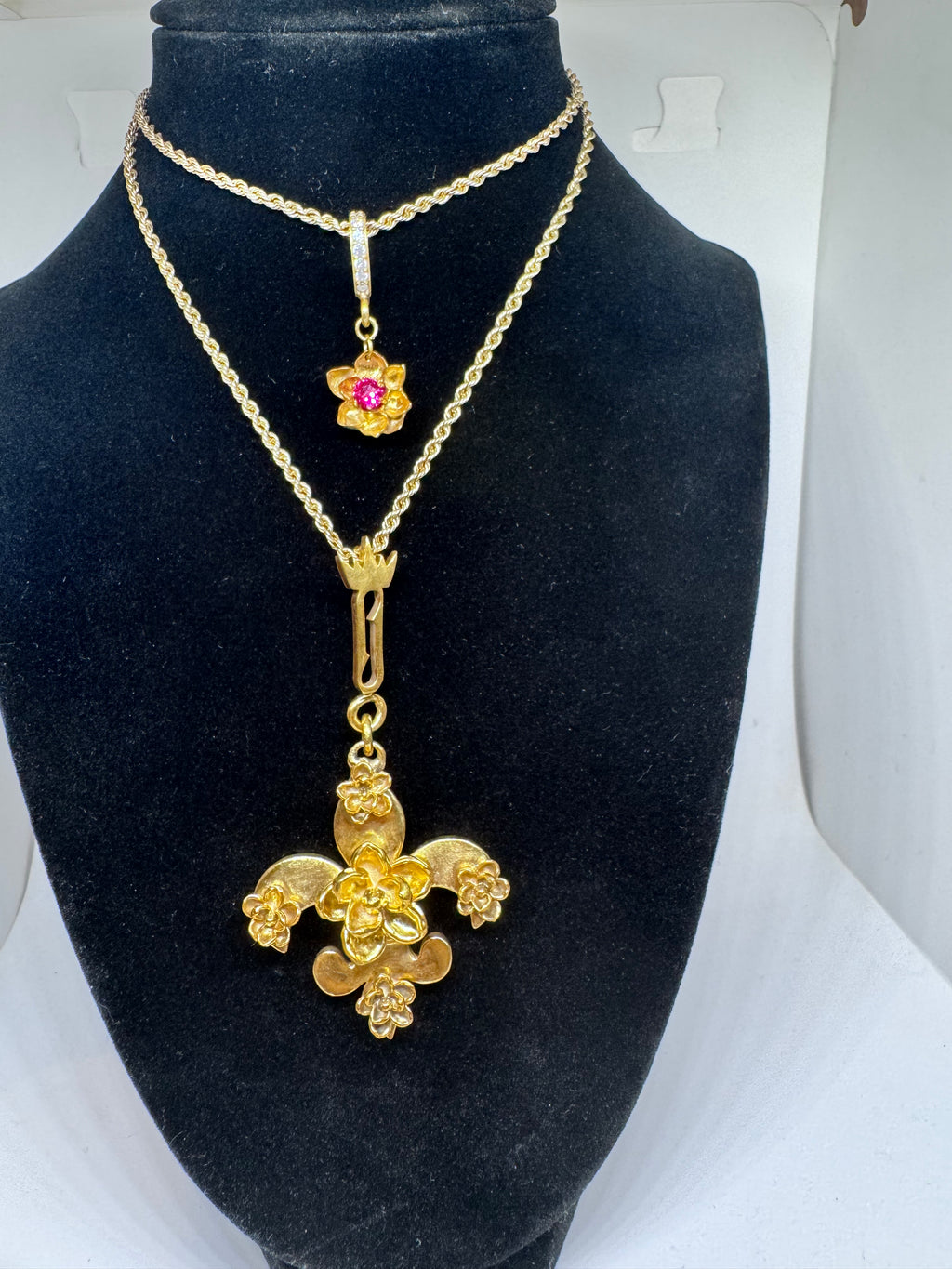 Fleur de lis x Magnolia Bouquet gold plated - Fly Tees LLC